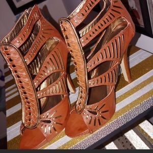 Open toe sandals NWOT